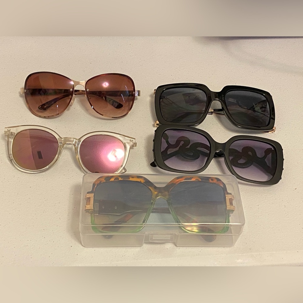 SUNGLASSES